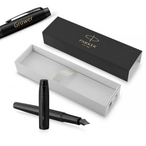 PARKER IM Achromatic Black (F) täitesulepe gravüüriga