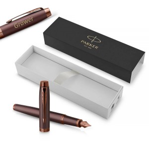 Parker IM Professionals Monochrome Burgundy (F) Täitepliiats graveeringuga Parker IM Professionals Monochrome Burgundy (F) Täitepliiats graveeringuga