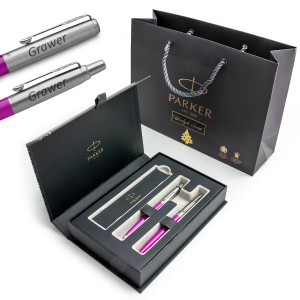 Parker Jotter Originals jõulukomplekt roosa täitesulepliiats graveeringuga Parker Jotter Originals jõulukomplekt roosa täitesulepliiats graveeringuga