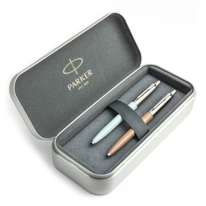 Parker Jotter Originals Pastel Blue ja Beige Pastapliiatsi kinkekomplekt metallkorpusega Parker Jotter Originals Pastel Blue ja Beige Pastapliiatsi kinkekomplekt metallkorpusega